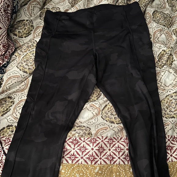 Lululemon fast and free - Picture 2 of 3